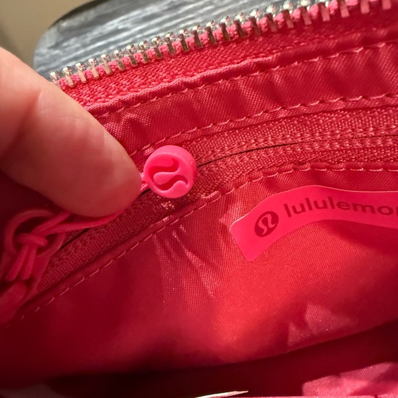 Lululemon Athletica Bold Pink Crossbody Bag - Picture 6 of 8